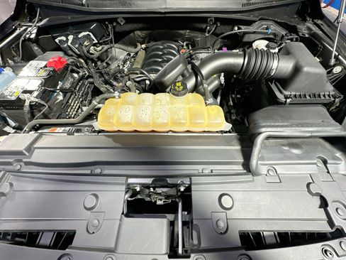 Used 2019 Ford F150 XLT image 38