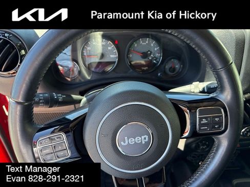 Used 2017 Jeep Wrangler Unlimited Sahara AWD/4WD image 26