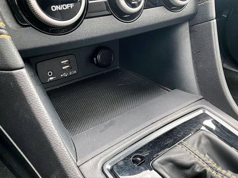 Used 2021 Subaru Crosstrek 2.5i Sport w/ Moonroof Package image 32