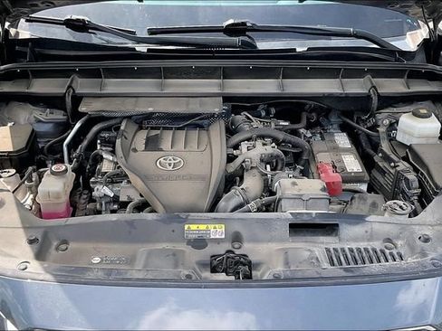 Used 2023 Toyota Highlander L FWD image 29