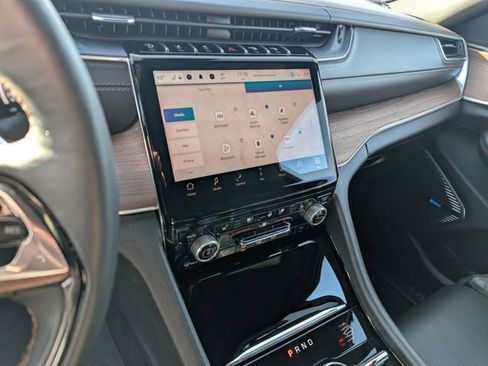 Used 2022 Jeep Grand Cherokee Summit w/ Adv Protech Group IV image 21