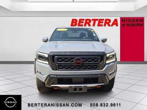 Used 2023 Nissan Frontier PRO-4X w/ Tow Package AWD/4WD image 3