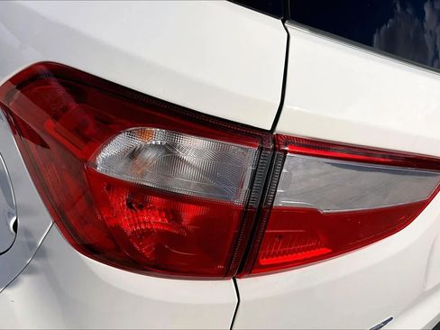 Used 2021 Ford EcoSport SE image 28