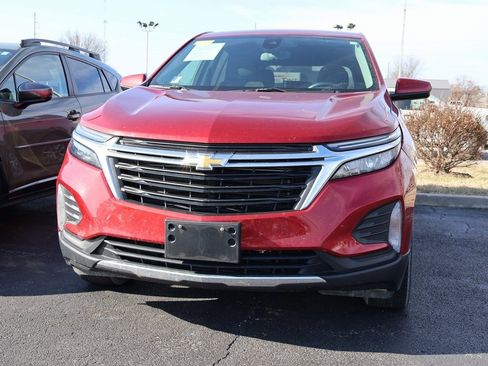 Used 2024 Chevrolet Equinox LT image 2