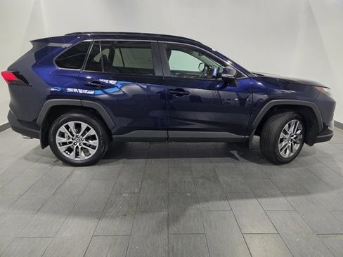 Used 2023 Toyota RAV4 XLE Premium image 6