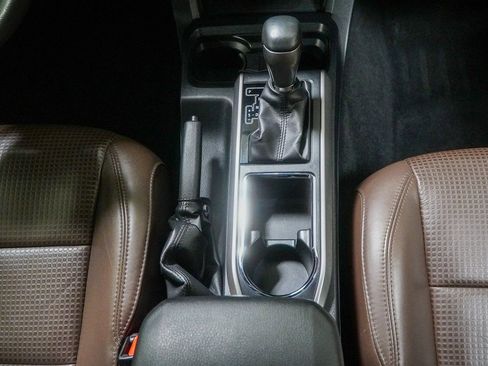 Used 2017 Toyota Tacoma Limited w/ Tow Package image 33