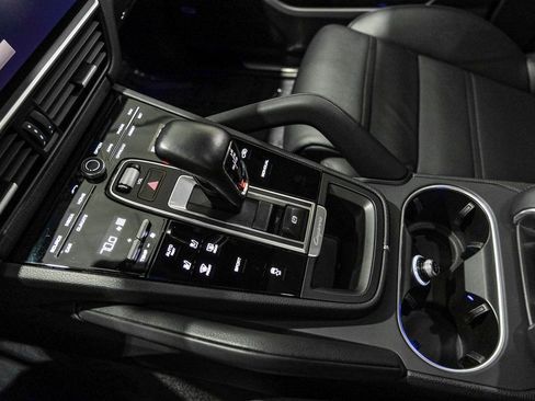 Used 2023 Porsche Cayenne Base image 21