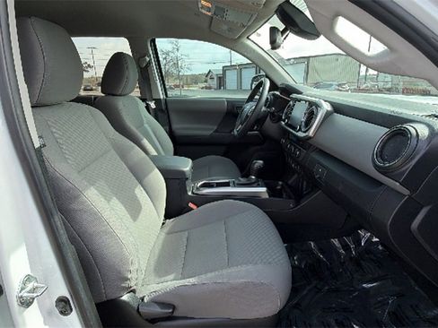 Certified 2023 Toyota Tacoma SR5 image 39