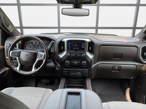 Used 2020 Chevrolet Silverado 1500 LT Trail Boss AWD/4WD image 18