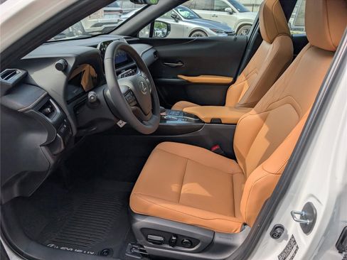 New 2026 Lexus UX 300h AWD image 11