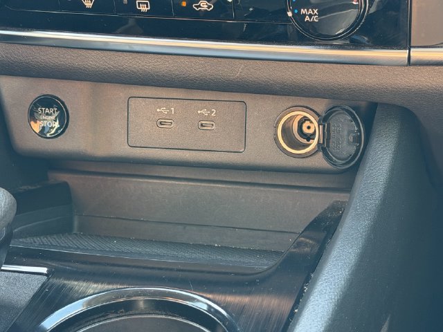 Used 2024 Nissan Rogue S AWD/4WD image 22