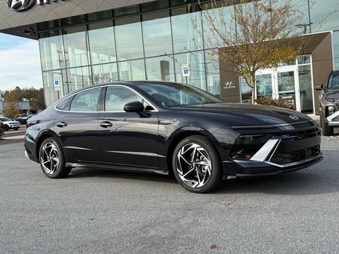New 2026 Hyundai Sonata SEL image 1