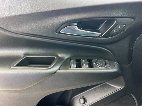 Used 2020 Chevrolet Equinox LT AWD/4WD image 13