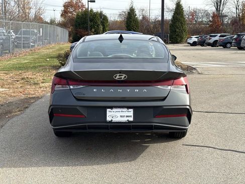 Certified 2024 Hyundai Elantra SEL image 6