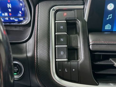 Used 2022 Chevrolet Tahoe RST w/ Luxury Package AWD/4WD image 18