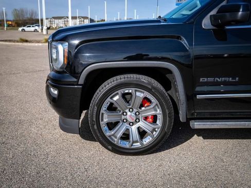 Used 2016 GMC Sierra 1500 Denali w/ Denali Ultimate Package AWD/4WD image 12