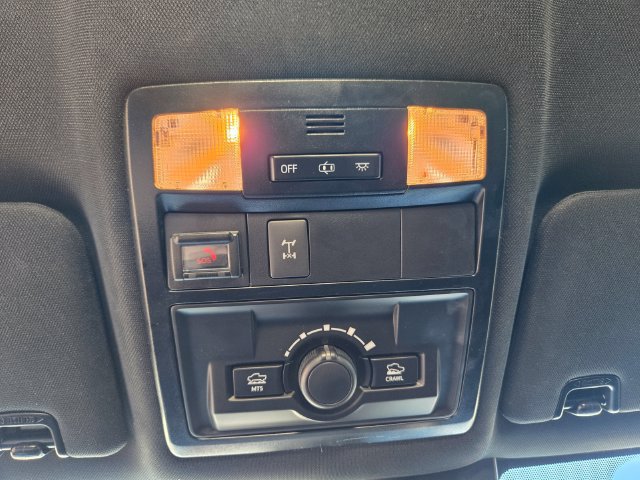 Used 2021 Toyota Tacoma TRD Off-Road w/ Technology Package AWD/4WD image 17