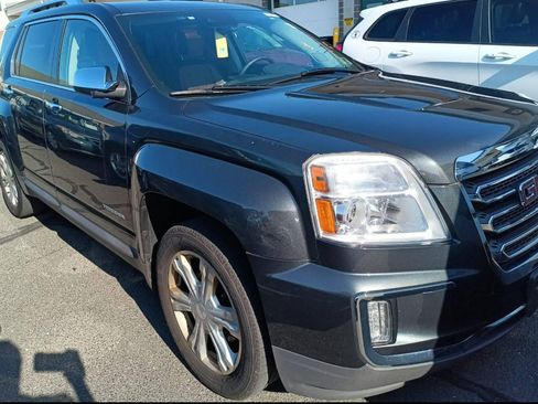 Used 2017 GMC Terrain SLT w/ Open Road Package AWD/4WD image 3