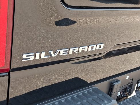 Certified 2026 Chevrolet Silverado 1500 High Country AWD/4WD image 30