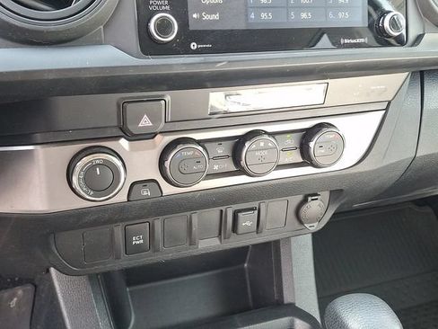 Used 2023 Toyota Tacoma SR AWD/4WD image 12