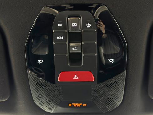 Used 2024 Kia EV9 GT-Line image 35