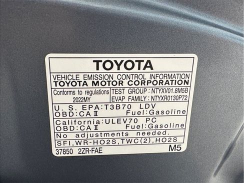 Used 2022 Toyota Corolla LE w/ Carpet Mat Package (TMS) FWD image 26