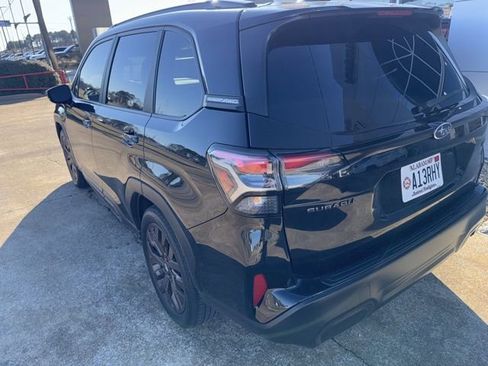 Used 2025 Subaru Forester Sport w/ Popular Package #2 image 5