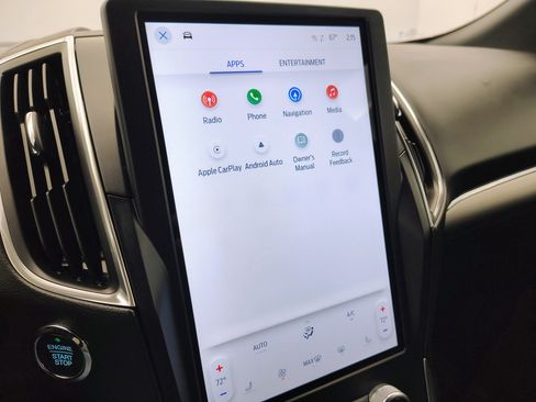 Used 2024 Ford Edge ST image 5