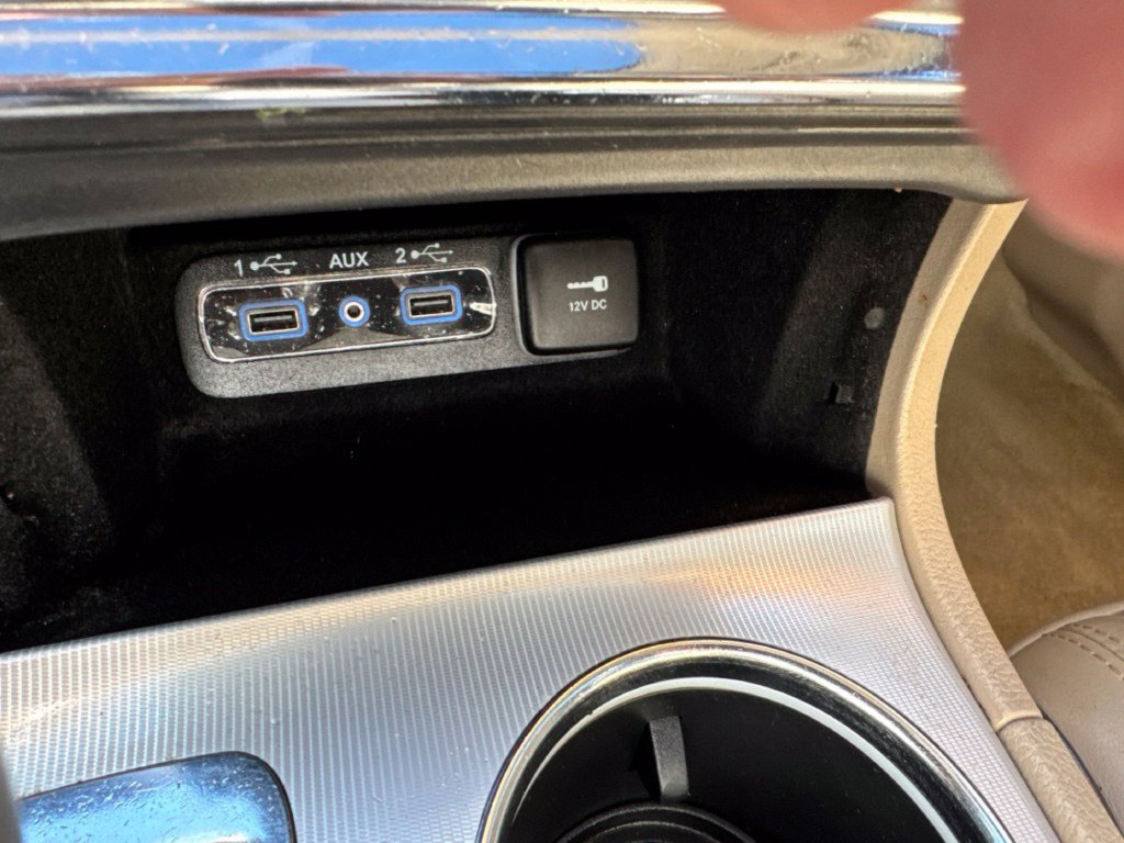 Used 2018 Jeep Grand Cherokee Overland AWD/4WD image 14