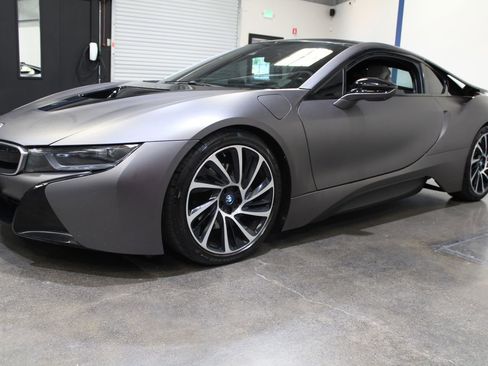 Used 2015 BMW i8 image 7