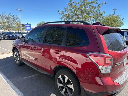 Used 2018 Subaru Forester 2.5i Premium AWD/4WD image 9