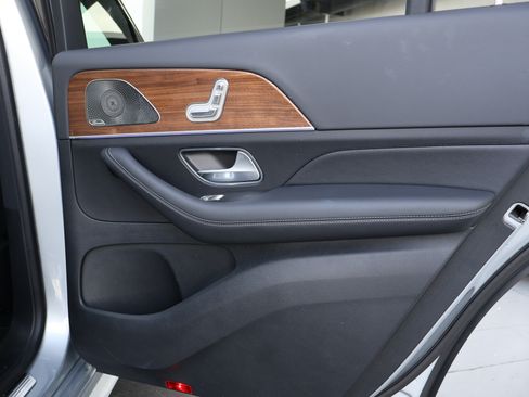 Certified 2025 Mercedes-Benz GLS 450 4MATIC w/ AMG Line Exterior image 26