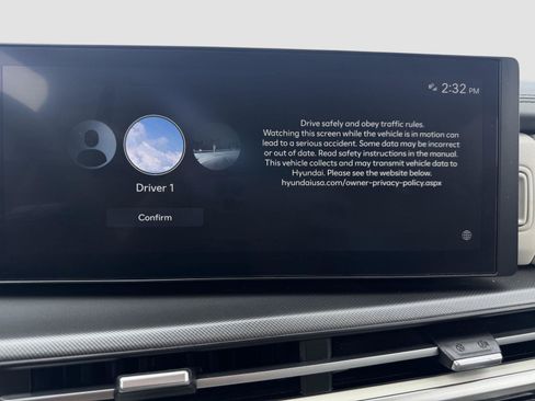 Used 2024 Hyundai Santa Fe SEL FWD image 19