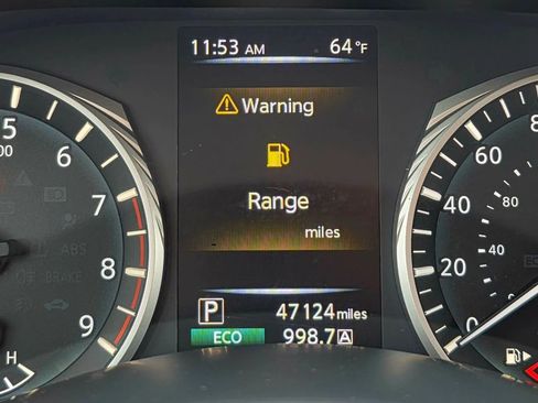 Used 2018 INFINITI Q50 Luxe w/ Essential Package (3.0T Luxe) image 21