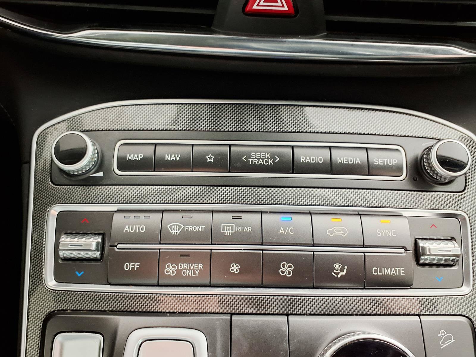 Certified 2023 Hyundai Santa Fe Limited AWD/4WD image 20