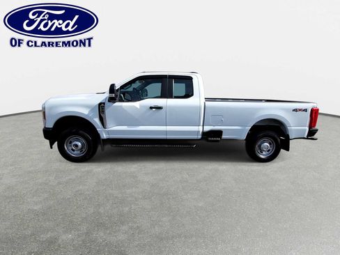 Used 2024 Ford F250 XL w/ Snow Plow/Camper Package AWD/4WD image 5
