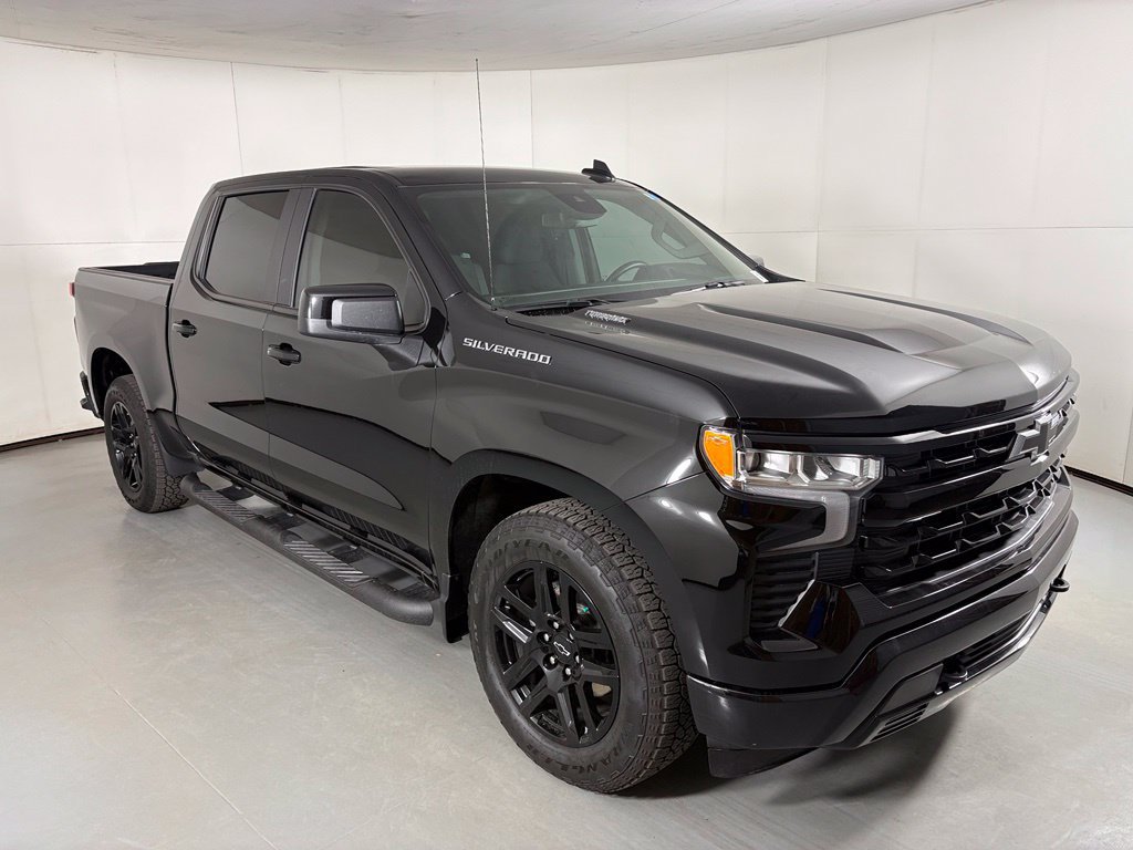 Used 2026 Chevrolet Silverado 1500 RST w/ RST Select Package RWD image 2