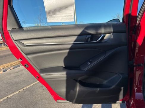 Used 2021 Honda Accord Sport Special Edition image 16