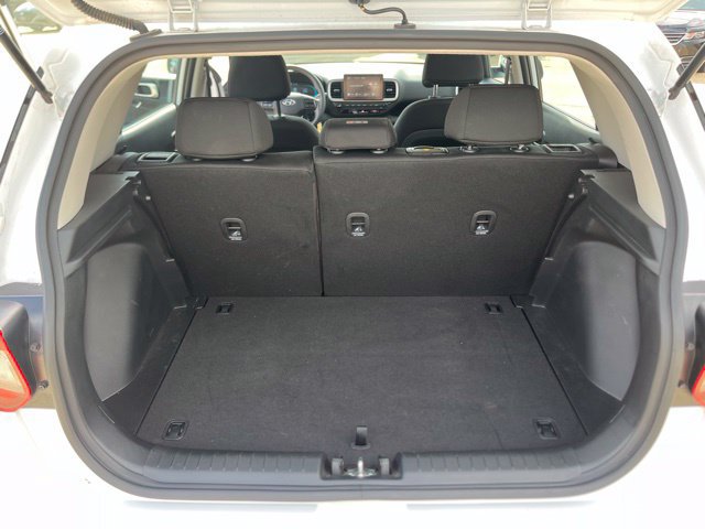 Used 2026 Hyundai Venue SE FWD image 15