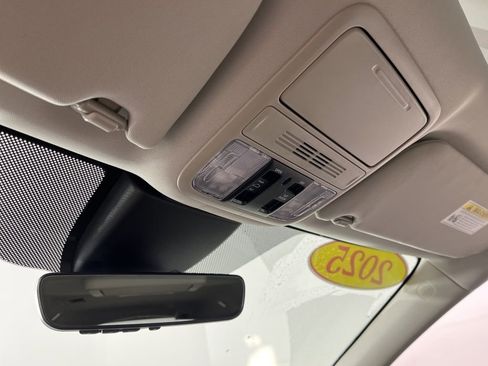 Certified 2025 Honda Odyssey Touring image 34