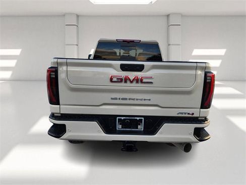 New 2026 GMC Sierra 2500 AT4 image 4