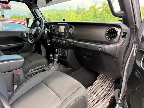 Used 2019 Jeep Wrangler Sport AWD/4WD image 22