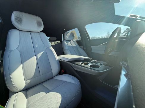 Certified 2024 Cadillac Lyriq Luxury image 32