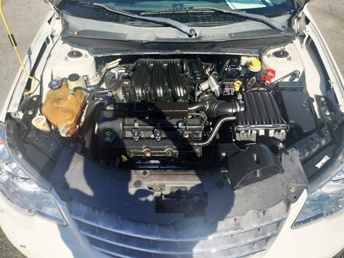 Used 2008 Chrysler Sebring Touring image 11