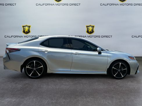 Used 2023 Toyota Camry XSE FWD image 4