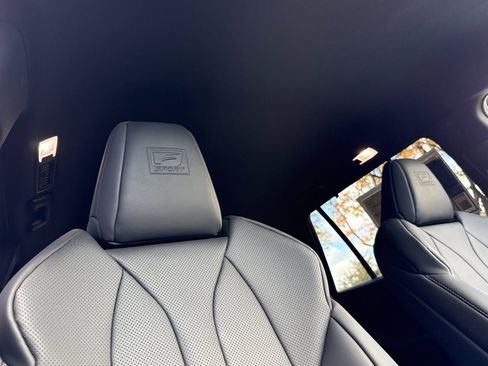 Certified 2025 Lexus TX 500h AWD image 20