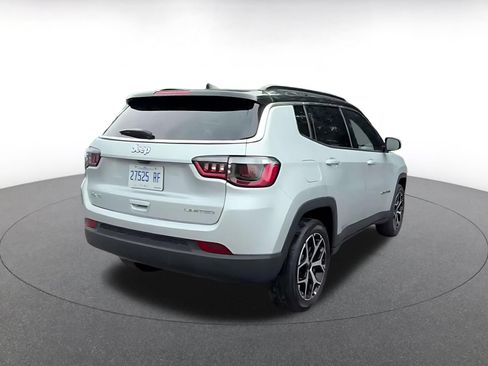 Used 2025 Jeep Compass Limited AWD/4WD image 11
