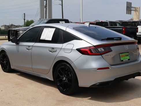 Used 2024 Honda Civic Sport image 4