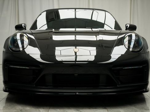 Used 2022 Porsche 911 Targa 4 GTS image 3