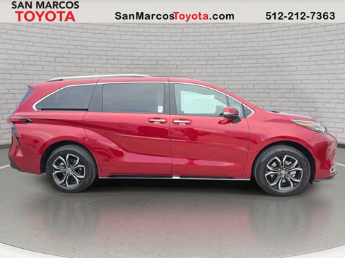 New 2026 Toyota Sienna Platinum AWD/4WD image 4